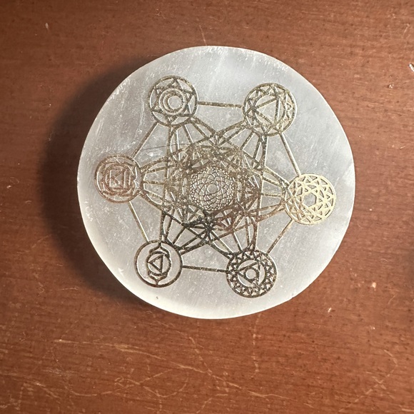 Geometric Design Selenite Disc - Picture 1 of 2